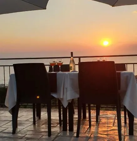 Stella Del Cilento